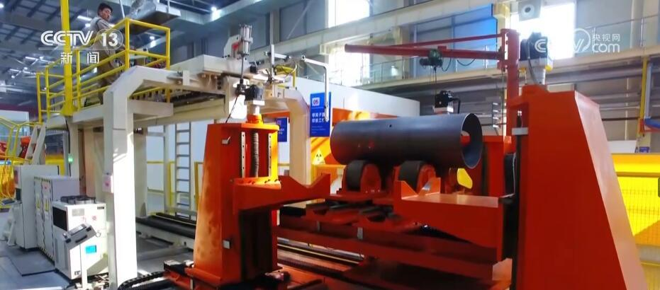 深化“5G+工业互联网”开展 建成不少于300家5G工厂